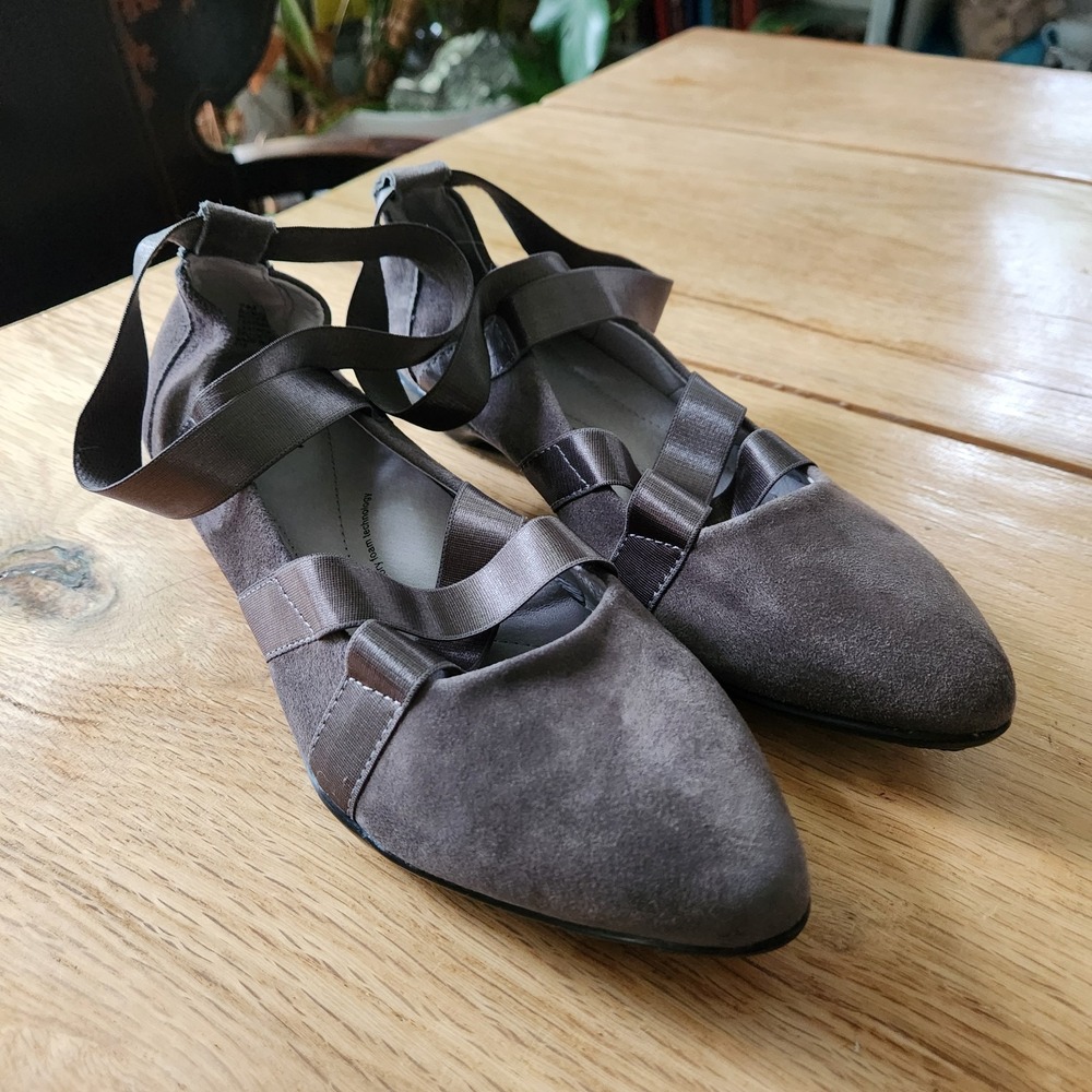 Jambu Rumson Too Ballet Flats 7 M Grey Suede Leather Pointed Toe Ankle Wrapped